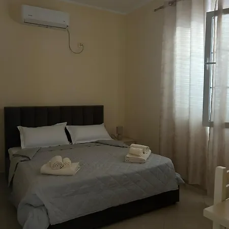 Rest House 住宿加早餐酒店 Vlorë