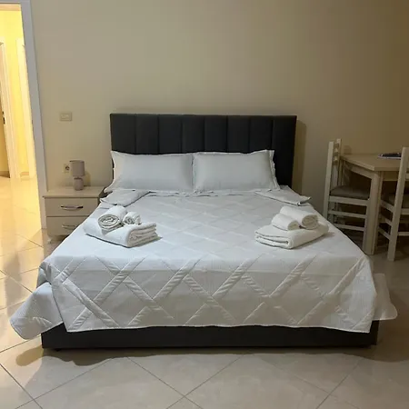 住宿加早餐酒店 Rest House Vlorë